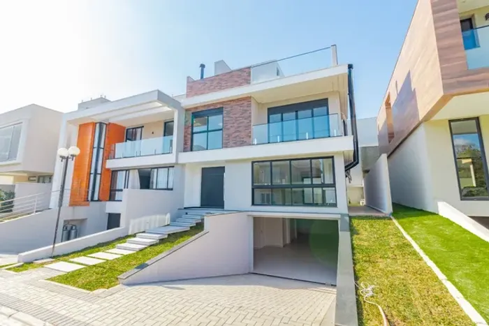 Casa Nova e Moderna em Condomínio com 4 quartos à venda, 418 m² - Campo Comprido - Curitib