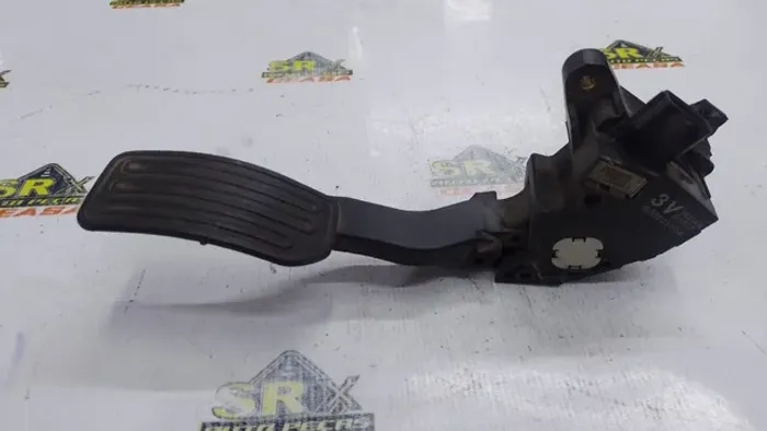 Pedal Acelerador March Versa