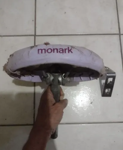 Lote Com Selim E Suporte Original Timbrados Da Monark BRISA 