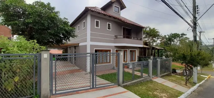 Casa em Condomínio à venda, 4 quartos, 1 suíte, 2 vagas, São Lucas - Viamão/RS