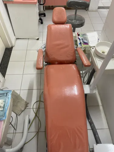 Vendo 04 Cadeiras Odontológicas. R$2.750 cada!