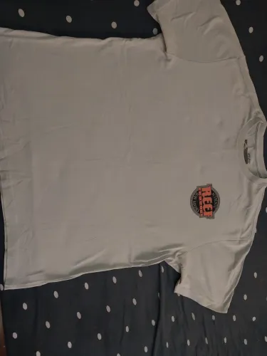 Camiseta Reef - Tamanho M - Cinza