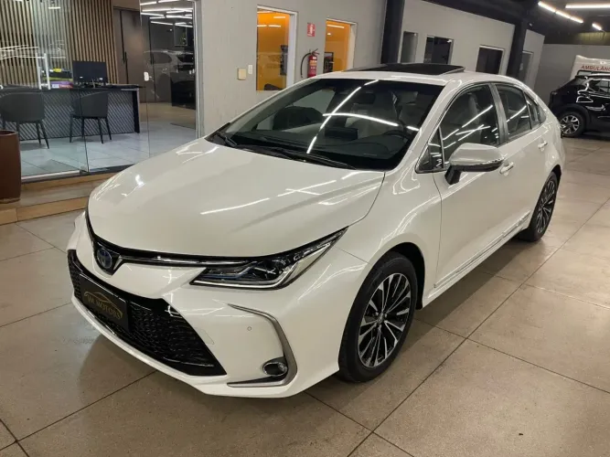 Toyota Corolla Altis Prem. Hybrid 1.8 Flex AUT 2024