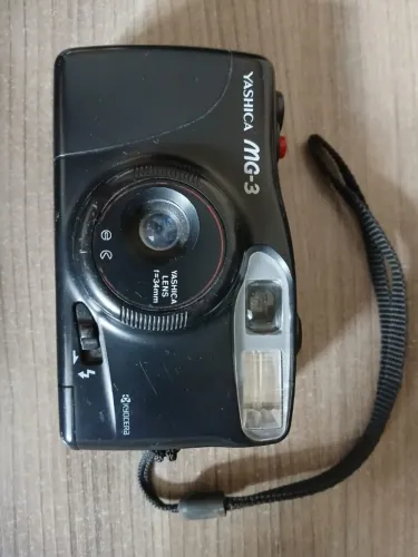 CAMERA FOTOGRAFICA YASHICA Mg-3; VINTAGE 