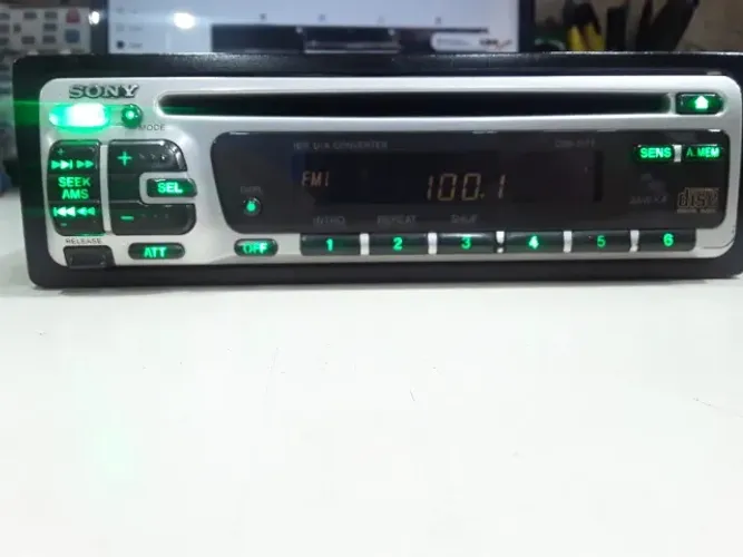 Radio Sony CDX-3177 Bluetooth no AM e Moldura