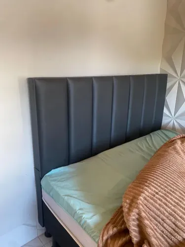 Cabeceira estofada para casal, em até 10x sem juros no cartão