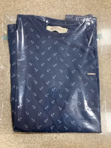 Camiseta Masculina Magus Azul Marinho com Detalhes