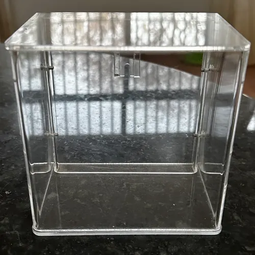 Caixa de acrílico para decoração 14x9x14cm (nunca usada)