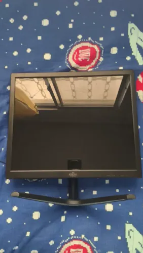 vende-se monitor usado quadrado strong tech sem som 13 polegadas