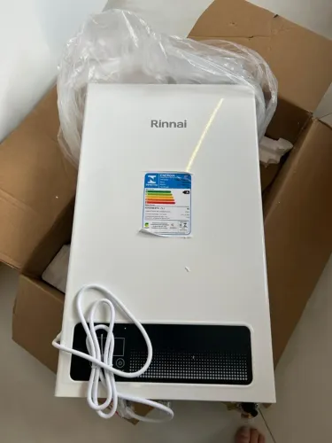 Aquecedor de Água a Gás Rinnai 15L GN Branco Digital E15