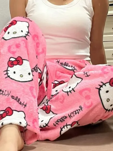 Calça Hello Kitty do tamanho do 36 até 47
