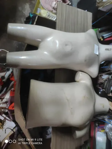 Manequins para loja de roupas infantil 