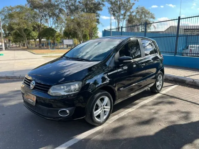 Volkswagen Fox 1.6 MI Total Flex 8V 5P 2013