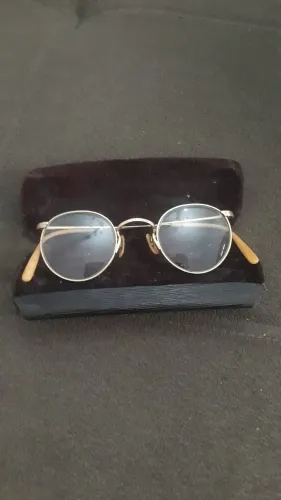 Óculos redondos vintage com estojo