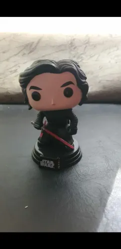Boneco Funko Pop Kylo Ren Star Wars