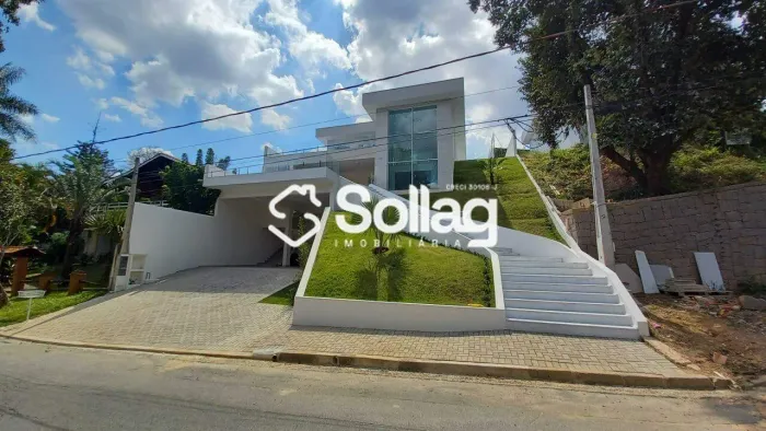 Casa para compra em Vinhedo no condominio Marambaia, interior de São Paulo.
