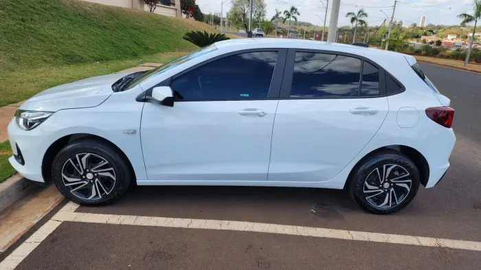 Chevrolet Onix Hatch LT2 1.0 12V Flex Mec. 4P 2025