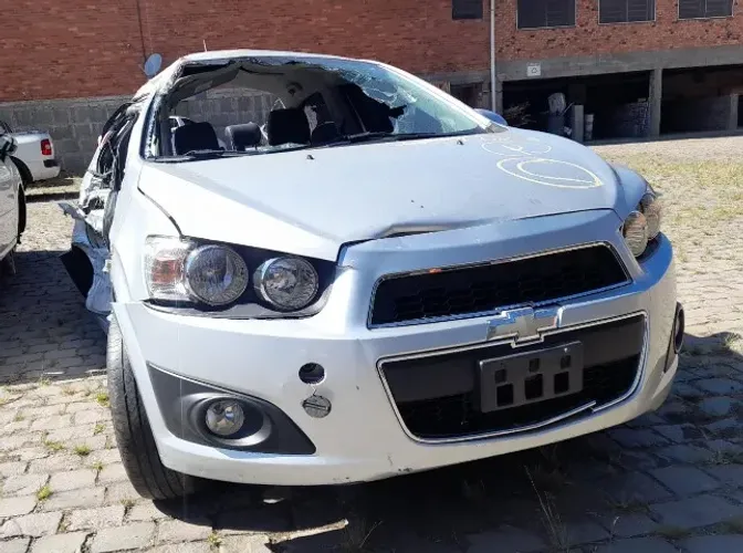Sucata Chevrolet Sonic Sedan 1.6 2012 a 2015 Peças