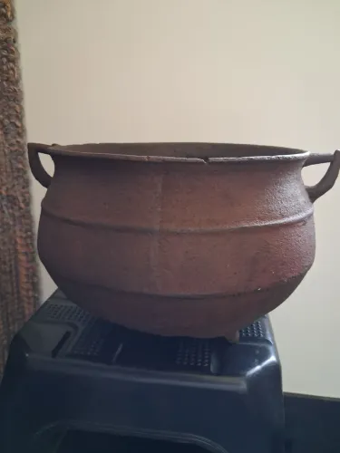 Panela de Ferro Antiga