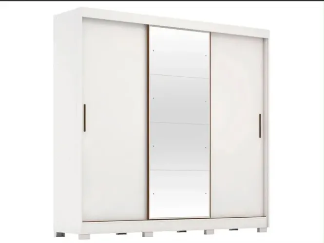Guarda roupas três portas de correr
