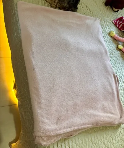     Manta grande rosa bebê peluciada e quentinha