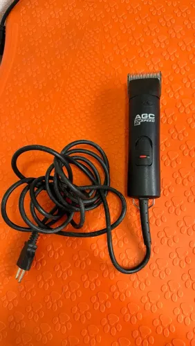 Máquina de tosa profissional Andis