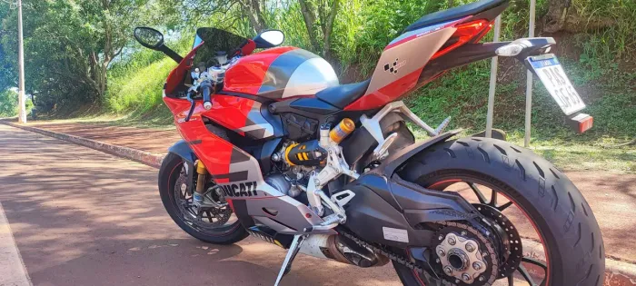 Vendo ou troco Ducati panigalle 1199 S