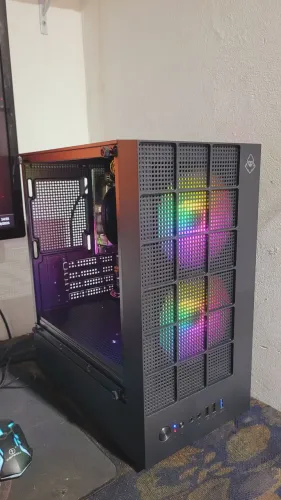 PC AMD RYZEN 5 4600G + 16GB DDR4 3200MHz - PRONTO PARA USO