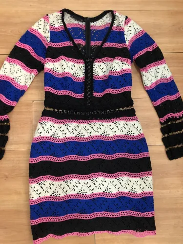 Vestido de tricô (numero 40). Marca: Skunk