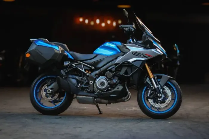 SUZUKI GSX-S 1000 cc