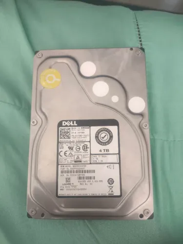 HD Dell/Toshiba Enterprise 4TB SAS 12Gbps 3.5" - Mod: MG04SCA40EN / DP/N 00FRW8