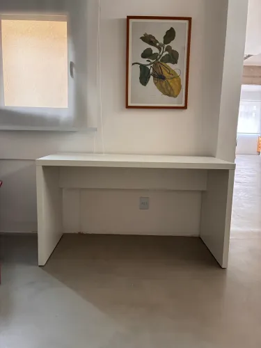 Escrivaninha negociável ótimo estado