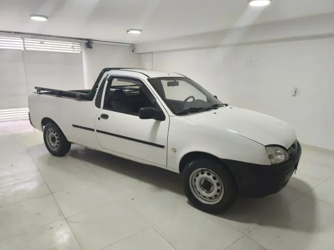 Ford Courier 1.6 L/ 1.6 Flex 2013