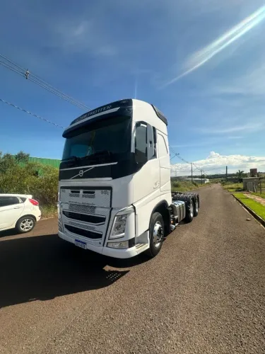 Caminhao Volvo FH 540 6x4 2019/2020