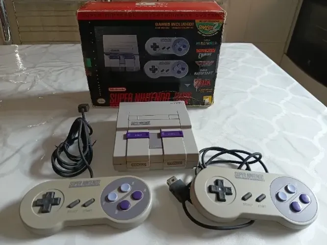 Mini super nintendo original na caixa ( envio olx )