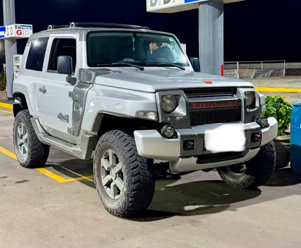 Troller T-4 4X4 3.2 20V TDI Cap. Rígida Diesel 2015