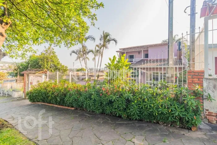Casa à venda em Santa Tereza com 284 m², 4 quartos, 1 suíte, 5 vagas