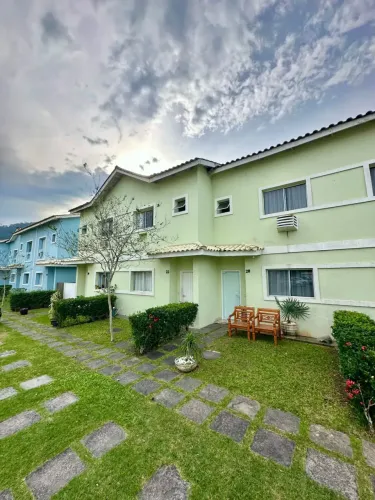 Casa Duplex 02 Quartos no Condomínio Aguas Claras no SAHY - Mangaratiba - RJ