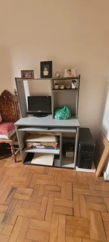 mesa para computador de gabinete (PC Desktop)