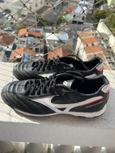 Chuteira Society Mizuno Morelia Classic