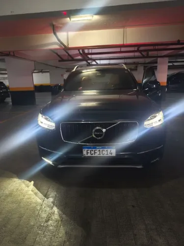 Volvo XC 90 D-5 Momentum 2.0 235cv Diesel 5P 2019