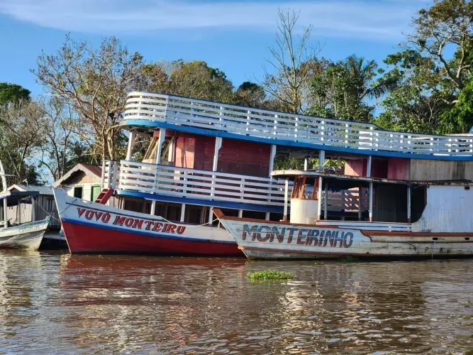 Vendo 02 Barcos Regionais
