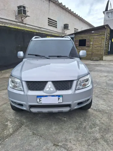 Mitsubishi Pajero TR4 2.0 Flex 16V 4X2 Aut. 2014