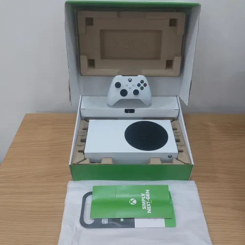 XBOX SÉRIES S COMPLETO IMPECÁVEL