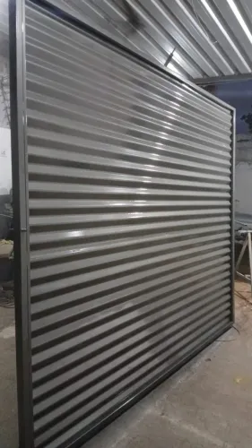 Portão de garagem fechado 3x2!