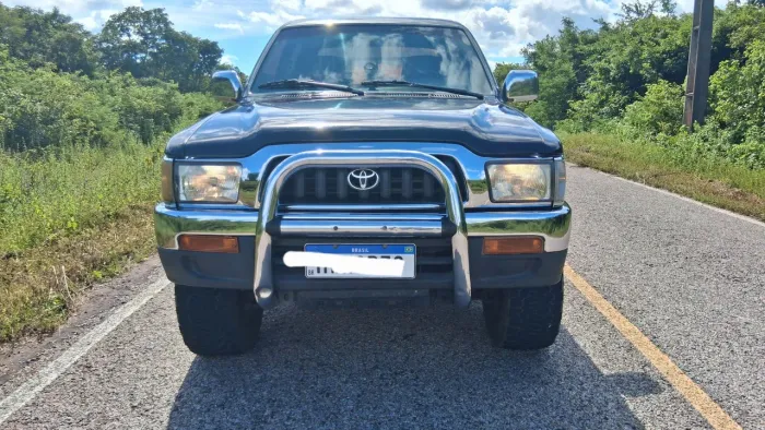 Toyota Hilux CD SRV 4X4 3.0 8V 116cv TB Diesel 2004