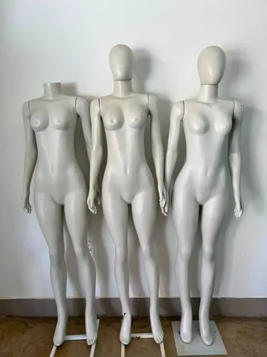 Manequim de Loja de Roupas