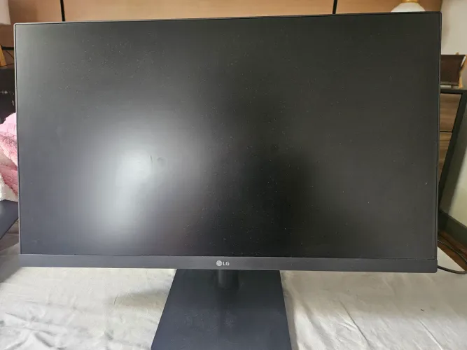 Monitor LG 24" - praticamente novo!