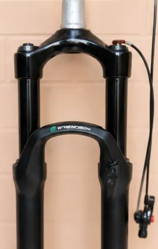 Suspensão Zoom 29" 100 mm - Tapered - Trava Remota