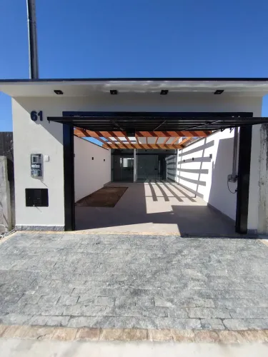 Vendo linda casa com 3 dormitórios no Parque das Nações